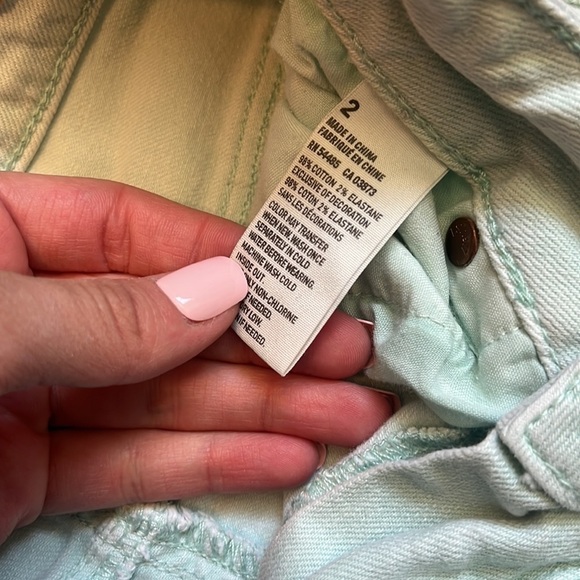 American Eagle High Waisted Stretch Pastel blue Jean Shorts sz 2 - Picture 6 of 10